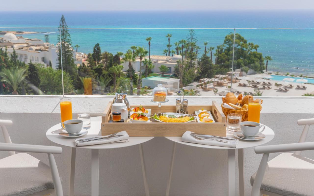 Royal Azur Thalassa Hammamet Exterior photo Breakfast at the hotel