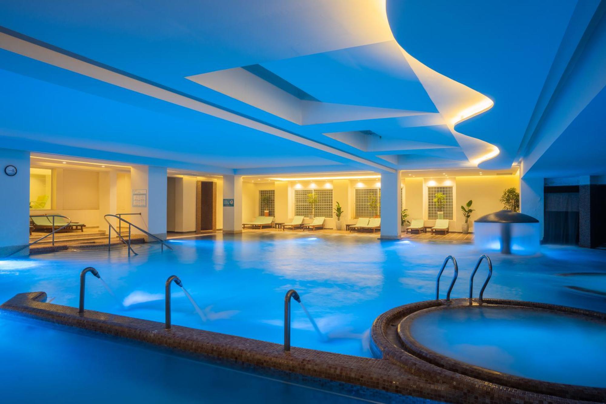 Royal Azur Thalassa Hammamet Exterior photo The swimming pool at the hotel